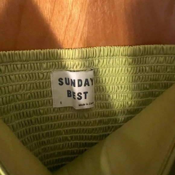 Aritzia Sunday Best Top - Picture 2 of 4